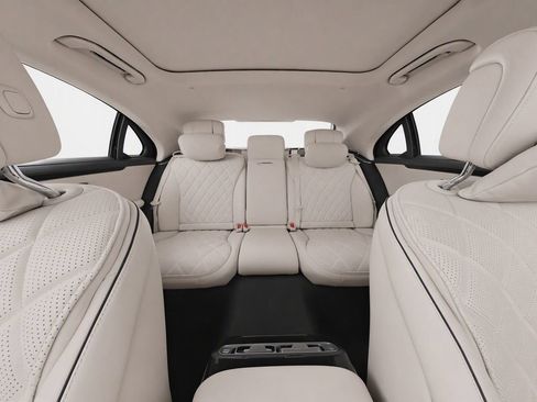 Used 2023 Mercedes-Benz S 580 4MATIC Sedan image 16