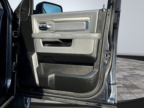 Used 2019 RAM 1500 Warlock w/ Electronics Group RWD image 16