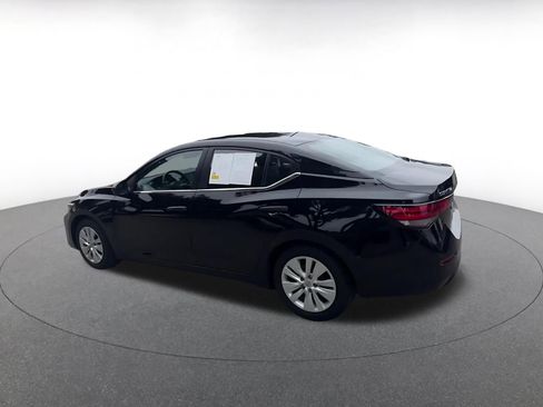 Used 2025 Nissan Sentra S FWD image 10