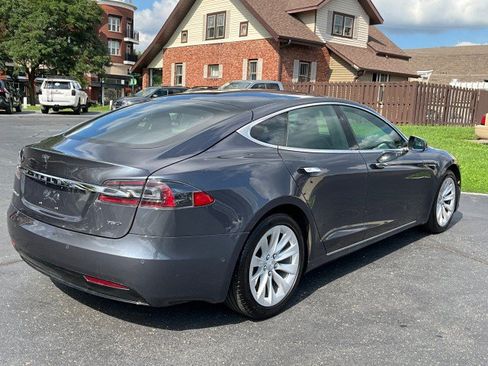 Used 2018 Tesla Model S 75D AWD/4WD image 7