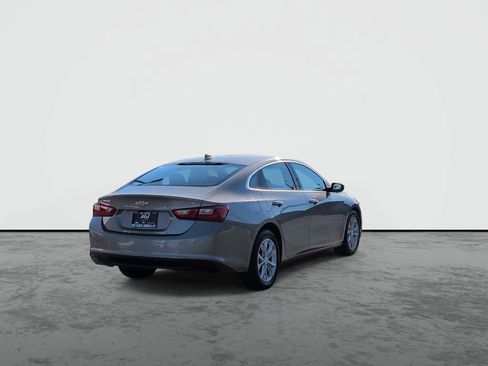 Used 2023 Chevrolet Malibu LT w/ Driver Confidence Package image 8