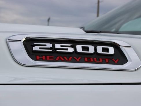 Used 2024 RAM 2500 Big Horn AWD/4WD image 20