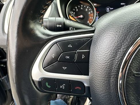 Used 2019 Jeep Compass Latitude w/ Popular Equipment Group AWD/4WD image 33