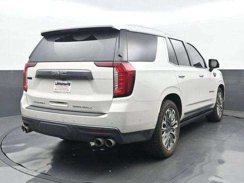 Used 2023 GMC Yukon Denali Ultimate AWD/4WD image 6