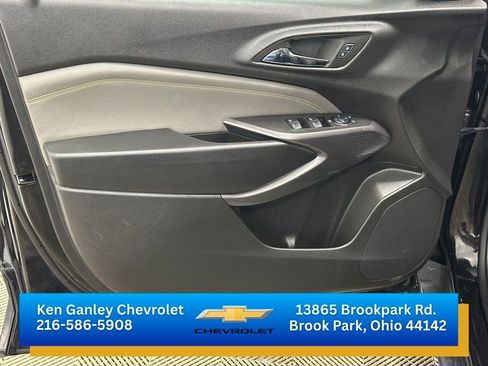 Used 2025 Chevrolet Trax ACTIV w/ Sunroof Package FWD image 7