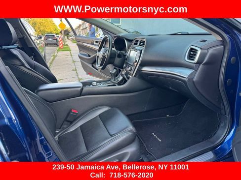 Used 2017 Nissan Maxima 3.5 SV FWD image 24