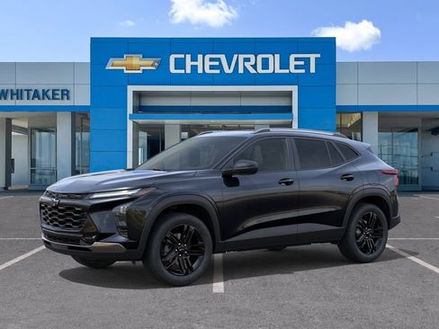 New 2026 Chevrolet Trax ACTIV FWD image 2