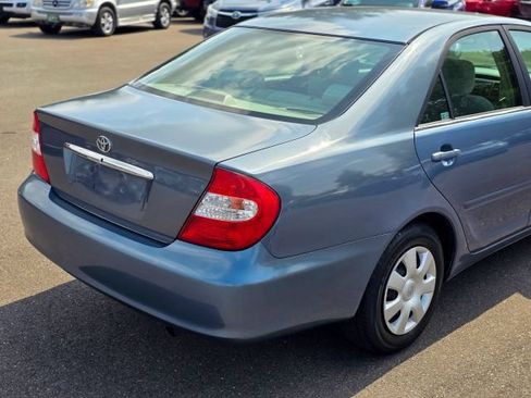 Used 2004 Toyota Camry FWD image 14