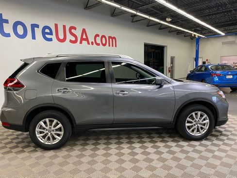 Used 2018 Nissan Rogue SV AWD/4WD image 9