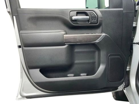 Used 2020 Chevrolet Silverado 2500 LTZ w/ LTZ Convenience Package AWD/4WD image 12