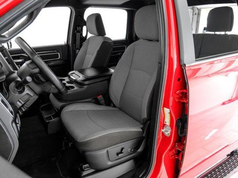 Used 2024 RAM 2500 Big Horn w/ Bed Utility Group image 34