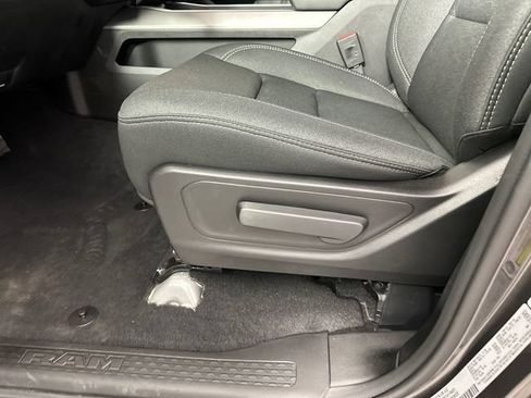 New 2026 RAM 1500 Express AWD/4WD image 20