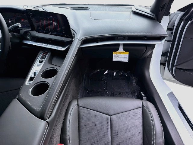 Used 2026 Chevrolet Corvette Z06 RWD image 17