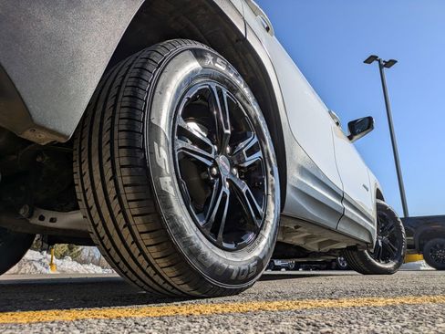 Used 2023 GMC Terrain AT4 image 37