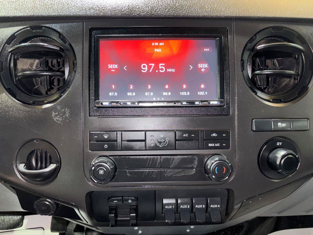 Used 2015 Ford F250 XL w/ Camper Package AWD/4WD image 19