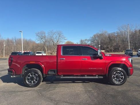 Used 2024 GMC Sierra 3500 Denali w/ Denali Reserve Package image 2