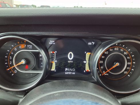 Used 2021 Jeep Wrangler Unlimited Sahara AWD/4WD image 14