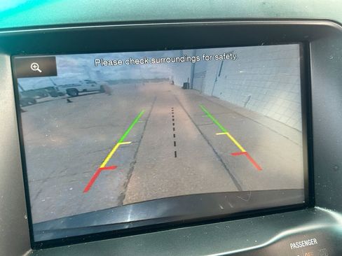 Used 2015 Ford Explorer XLT w/ Equipment Group 202A image 11