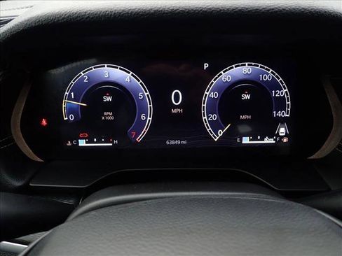 Used 2024 Jeep Grand Cherokee L Laredo image 25