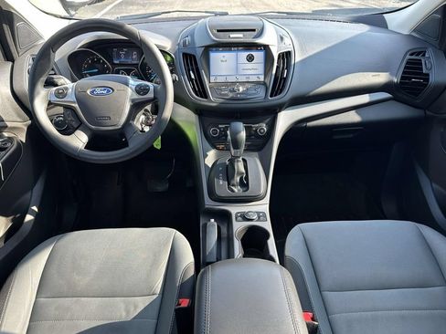 Used 2016 Ford Escape SE w/ Equipment Group 201A FWD image 14
