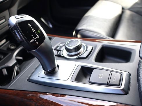 Used 2012 BMW X5 xDrive50i AWD/4WD image 29