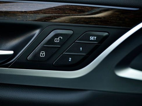 Used 2021 BMW X3 xDrive30e w/ Premium Package image 16