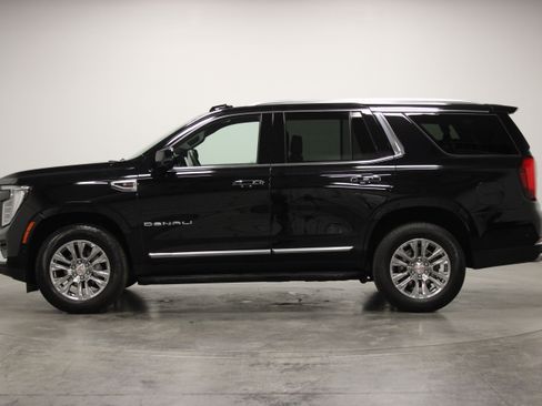 Used 2025 GMC Yukon Denali AWD/4WD image 5