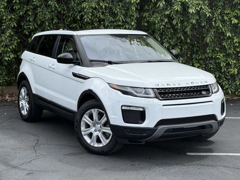 Used 2018 Land Rover Range Rover Evoque SE Premium image 1