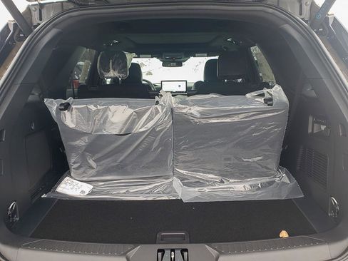 New 2026 Ford Explorer ST w/ Sun And Sound Package image 5