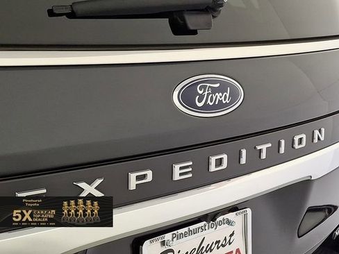 Used 2024 Ford Expedition Max Limited image 35