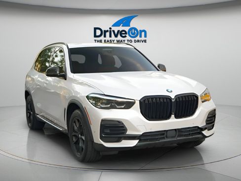 Used 2022 BMW X5 xDrive40i AWD/4WD image 10