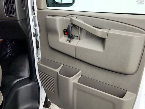 Used 2025 GMC Savana 2500 w/ Driver Convenience Package RWD image 25