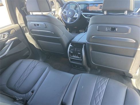 New 2025 BMW X7 M60i image 14