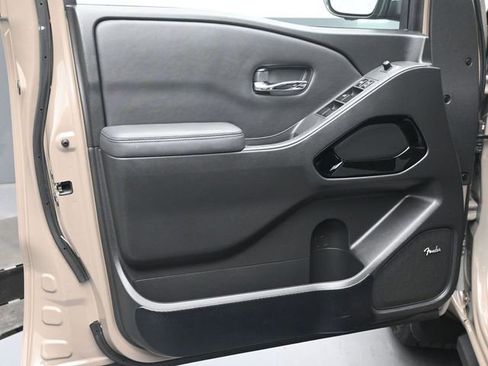 Used 2022 Nissan Frontier PRO-4X w/ Pro-4X Premium Package AWD/4WD image 22