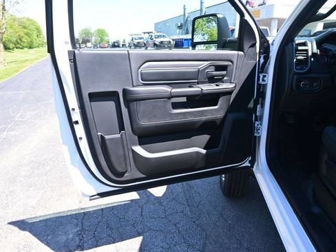 New 2026 RAM 5500 Tradesman AWD/4WD image 12