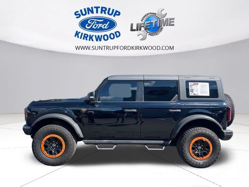 Used 2024 Ford Bronco Badlands AWD/4WD image 2