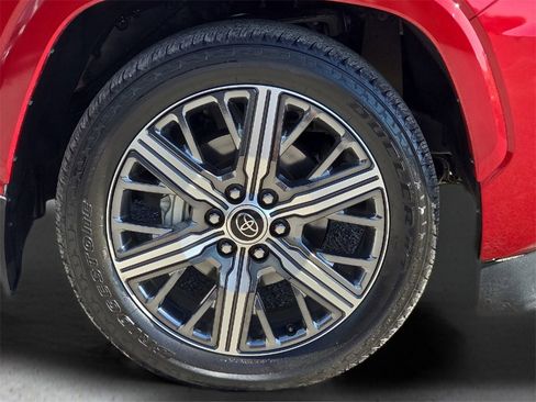 Used 2023 Toyota Sequoia Capstone image 26