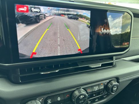 New 2025 Jeep Wrangler Unlimited Rubicon 392 image 19