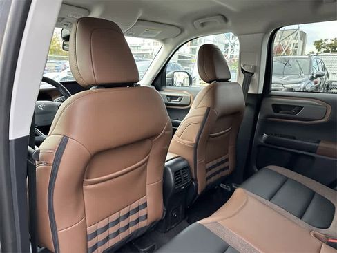 Used 2025 Ford Bronco Sport Outer Banks image 12