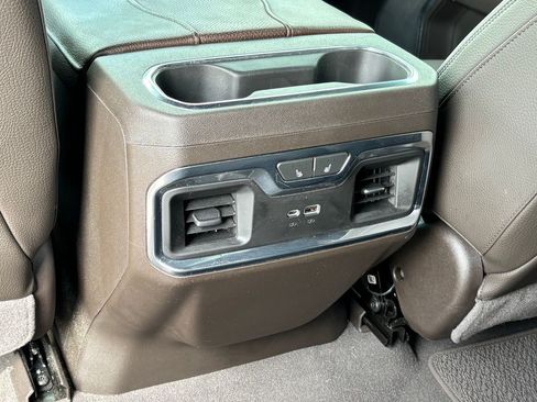 Used 2023 GMC Sierra 1500 Denali w/ Technology Package AWD/4WD image 15