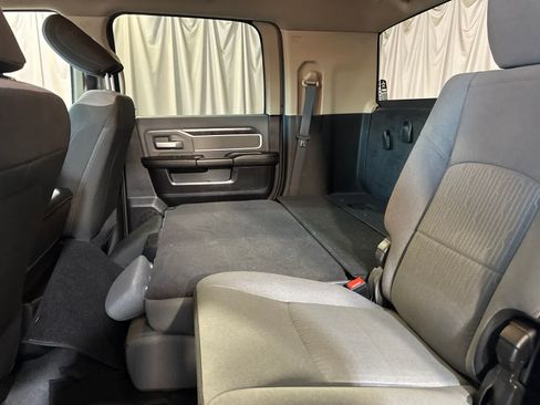 Used 2019 RAM 2500 Big Horn AWD/4WD image 20