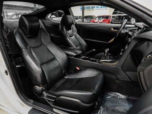 Used 2013 Hyundai Genesis 3.8 image 31