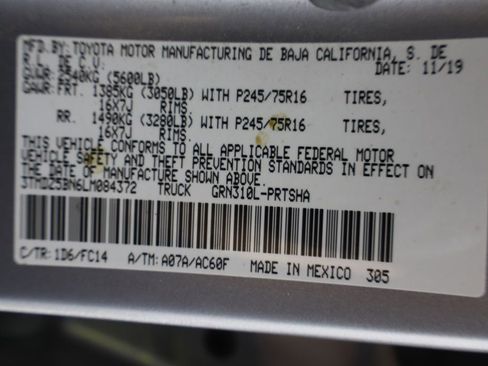 Used 2020 Toyota Tacoma SR5 image 36