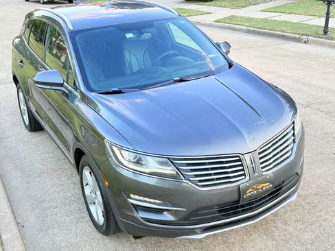 Used 2017 Lincoln MKC Premiere FWD image 9