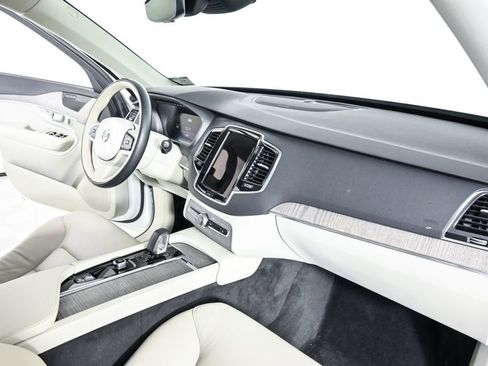 Certified 2023 Volvo XC90 B6 Plus w/ Protection Package Premier AWD/4WD image 27