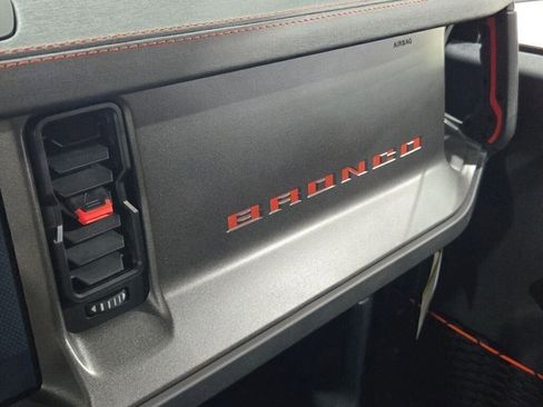 New 2025 Ford Bronco Raptor image 24
