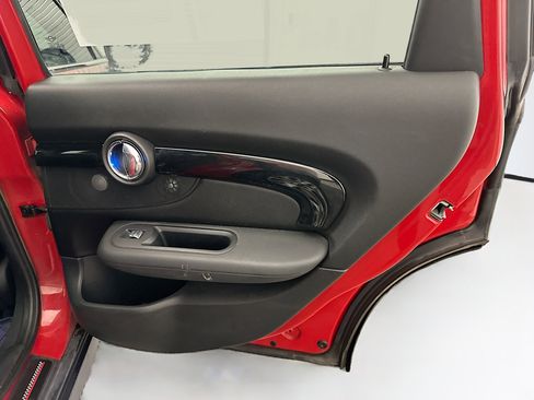 Used 2017 MINI Cooper Clubman ALL4 image 30