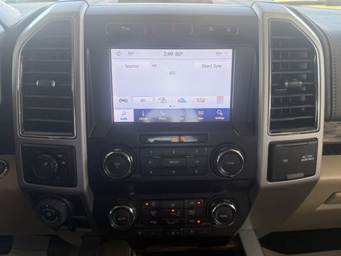 Used 2020 Ford F150 Lariat w/ Equipment Group 501A Mid image 28