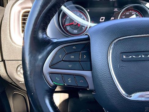 Used 2019 Dodge Charger SXT w/ Leather Interior Group image 18