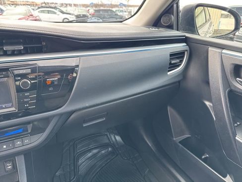 Used 2015 Toyota Corolla S image 25